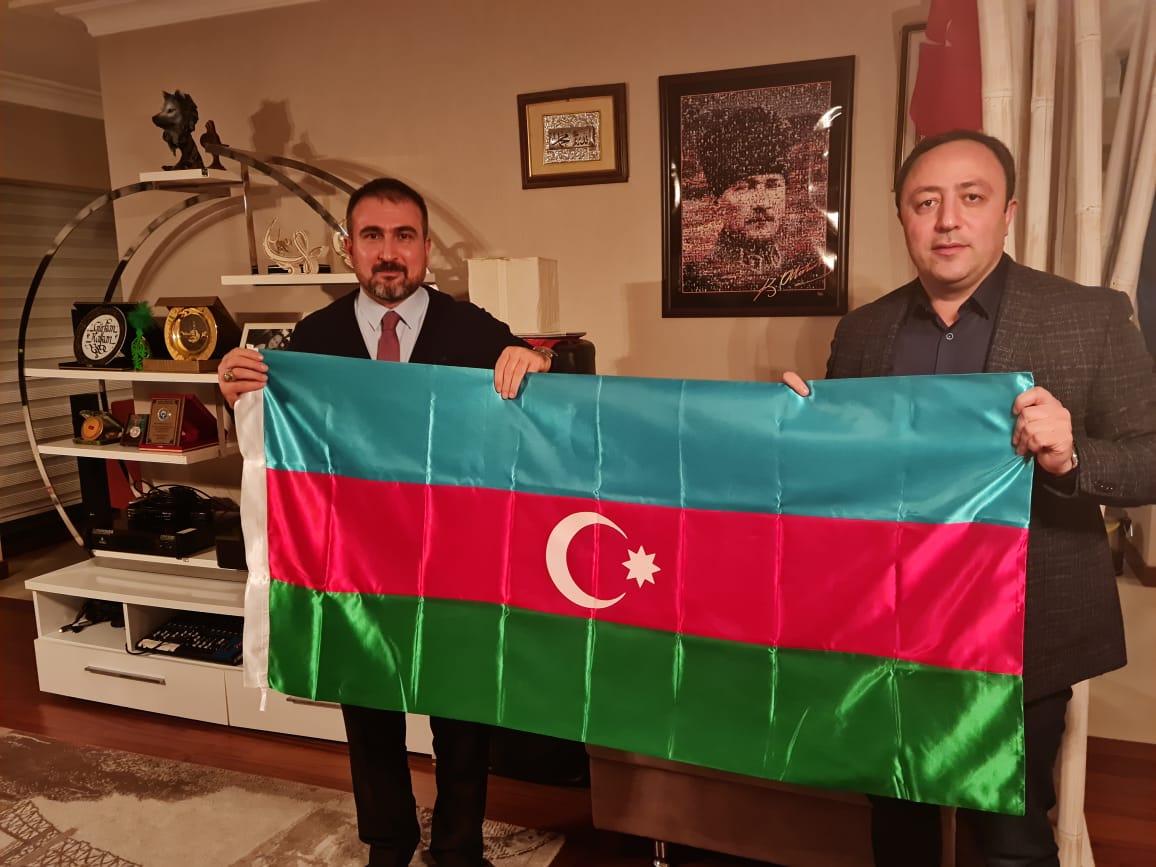 AY Partiya Başqanı EkoAvrasya Dərnəyinin Başqanı ilə görüşdü
