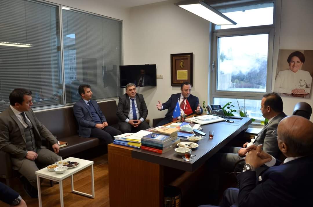 AY Partiya Başqanı Türkiyədə görüşlərə başladı
