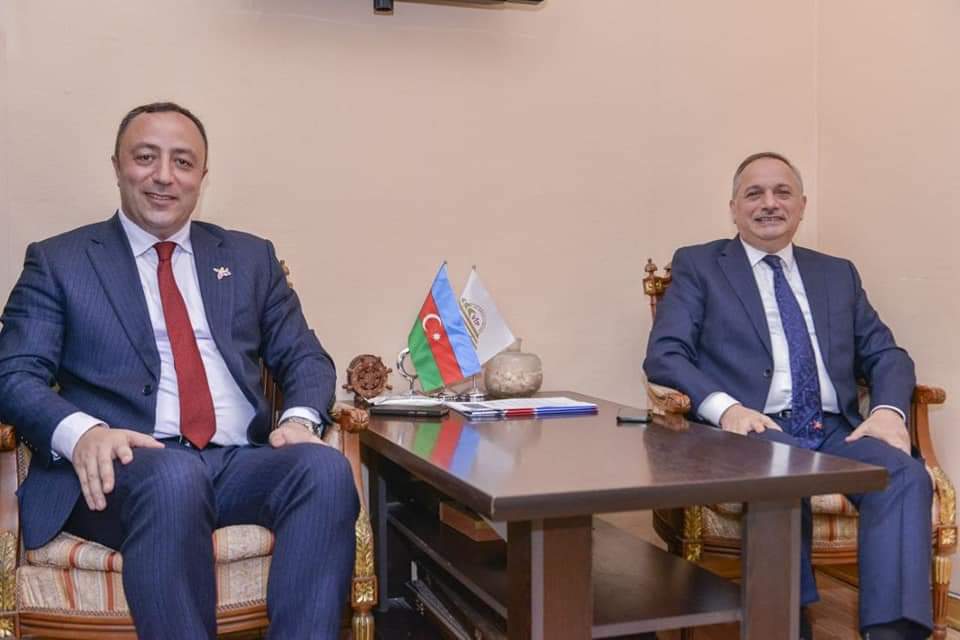 AY Partiya Başqanı və VİP Sədri arasında görüş olub