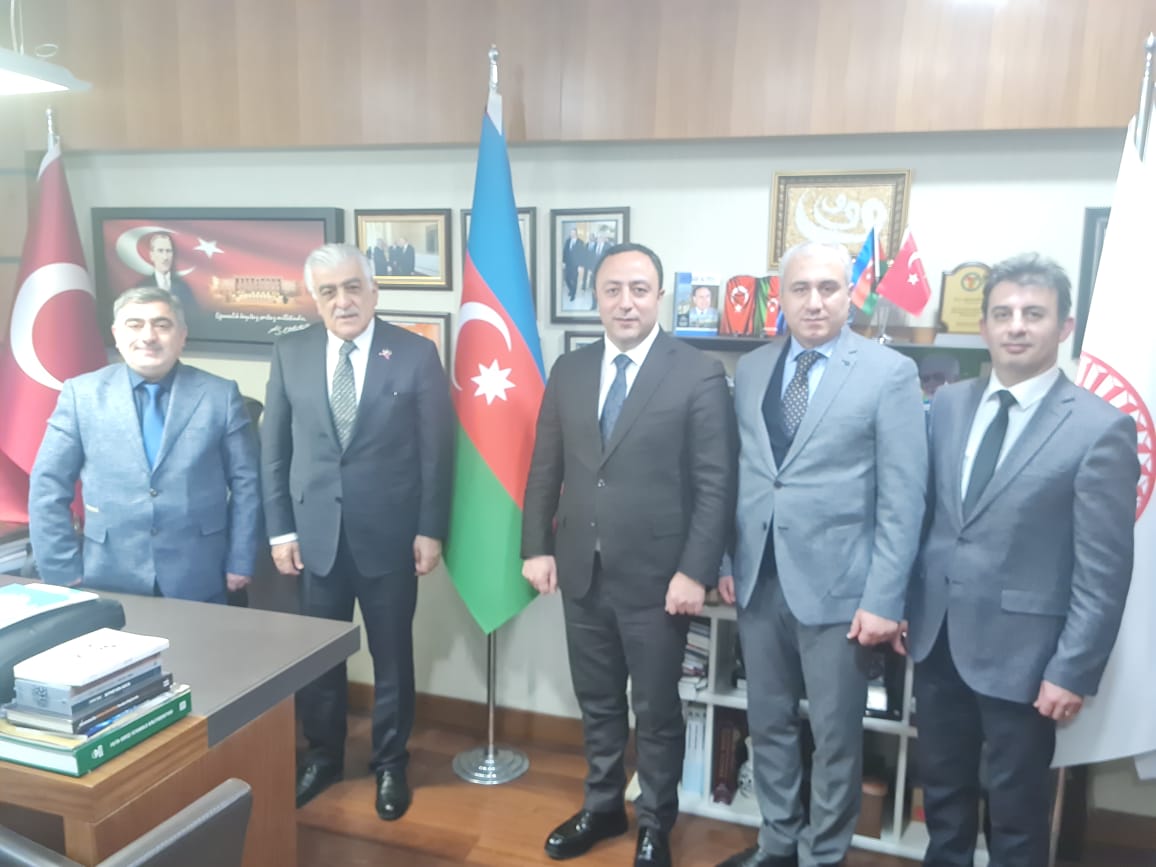 AYP Başqanı Şamil Ayrımla görüşdü